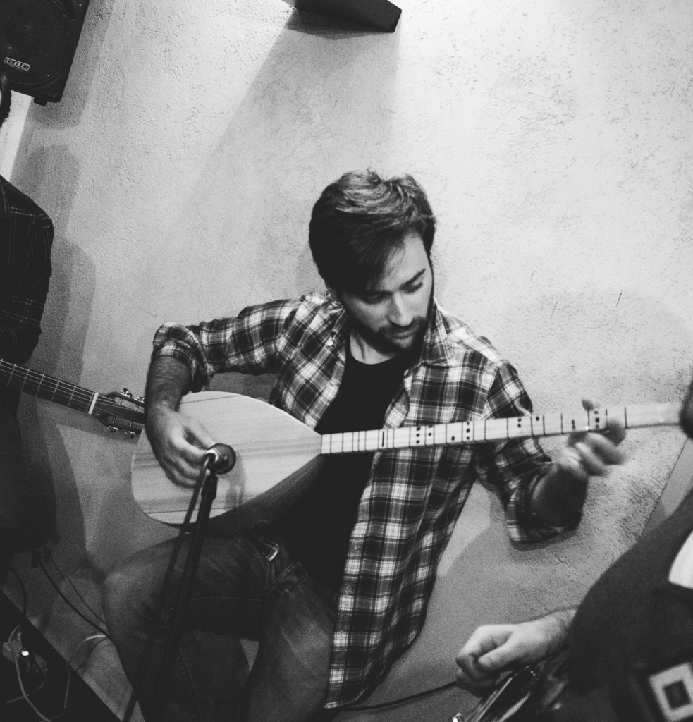 Stefano Festinese playing